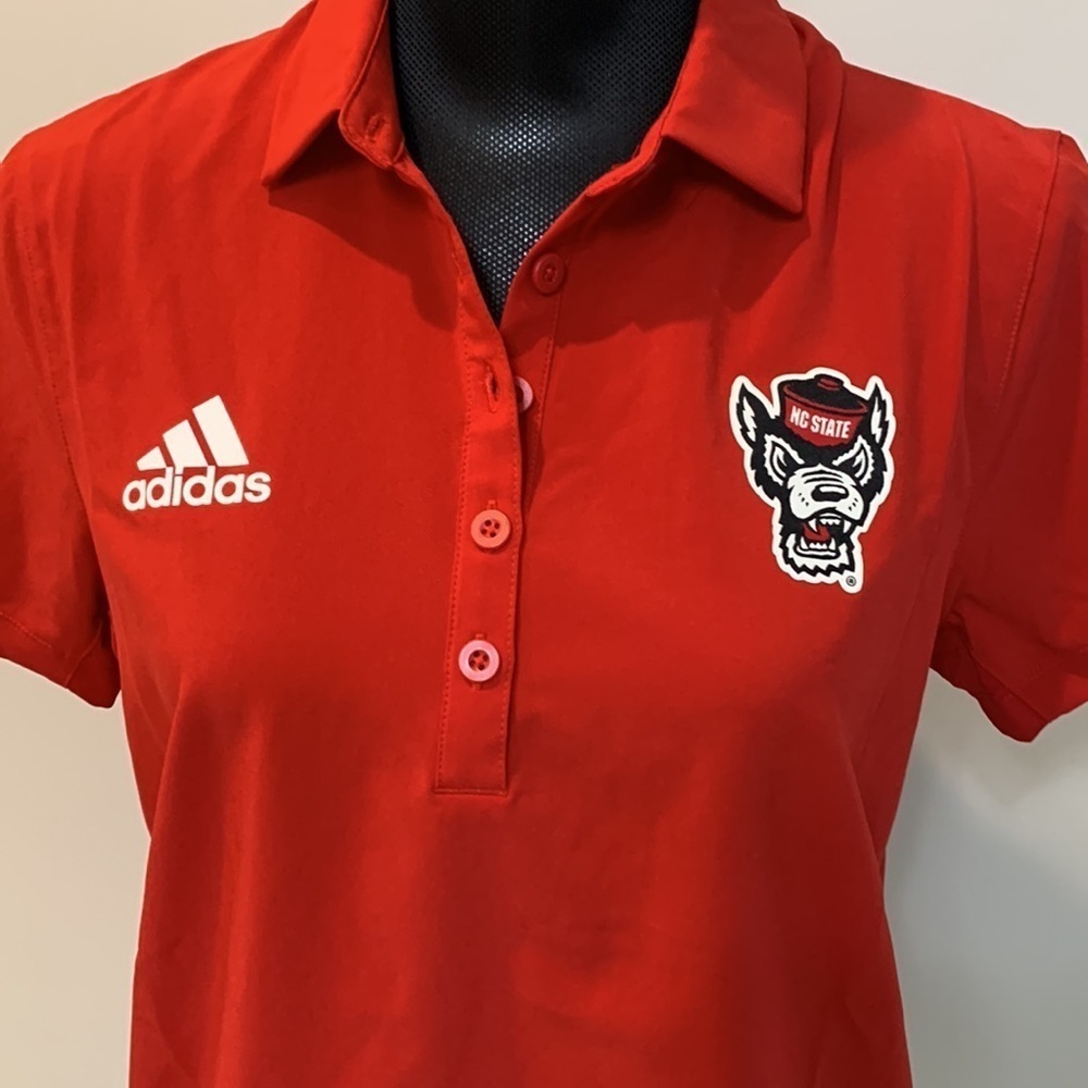 New Adidas Red NC State Collegiate License Short Sleeve Polo Top Shirt Women M - Picture 2 of 7